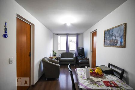 Sala de apartamento à venda com 3 quartos, 66m² em Super Quadra Morumbi, São Paulo