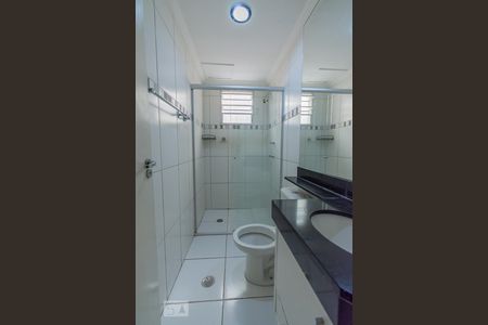 Apartamento à venda com 47m², 2 quartos e 1 vaga Apartamento à venda com 47m², 2 quartos e 1 vagaBanheiro