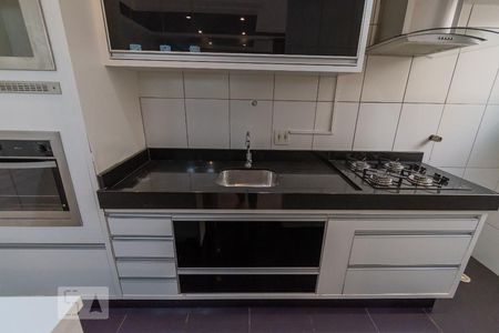 Apartamento à venda com 47m², 2 quartos e 1 vaga Apartamento à venda com 47m², 2 quartos e 1 vagaCozinha - Armários