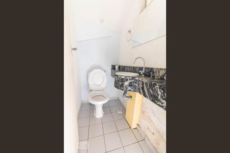 Lavabo  de casa de condomínio para alugar com 2 quartos, 80m² em Vila Metalúrgica, Santo André