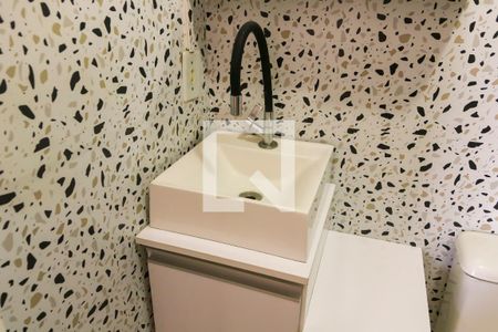 Apartamento à venda com 45m², 2 quartos e sem vaga Apartamento à venda com 45m², 2 quartos e sem vagaBanheiro