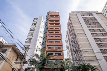 Apartamento para alugar com 36m², 1 quarto e 1 vaga Apartamento para alugar com 36m², 1 quarto e 1 vagaFachada