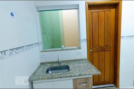 Casa de condomínio para alugar com 60m², 2 quartos e 1 vagaPia cozinha 
