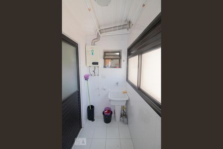 Apartamento para alugar com 68m², 2 quartos e 1 vagaÁrea de Serviço