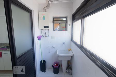 Apartamento para alugar com 68m², 2 quartos e 1 vagaÁrea de Serviço