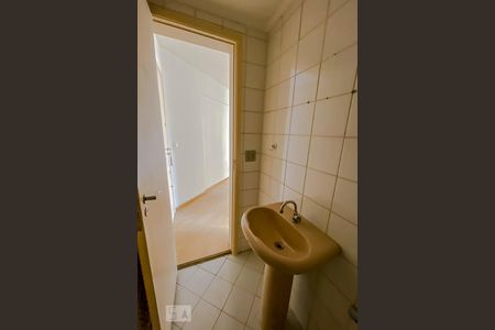 Lavabo de apartamento à venda com 3 quartos, 70m² em Jardim Vila Formosa, São Paulo