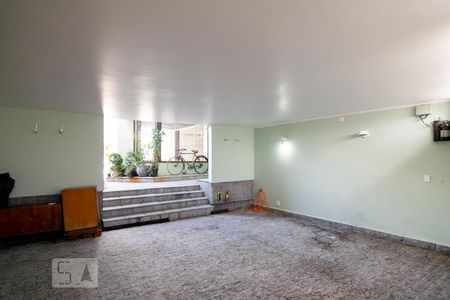 Casa à venda com 450m², 4 quartos e 3 vagasGaragem