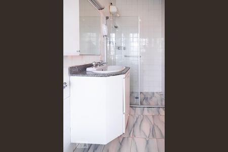 Casa à venda com 450m², 4 quartos e 3 vagasBanheiro Quarto 5 - Suíte