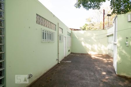 Casa à venda com 450m², 4 quartos e 3 vagasGaragem Fundo