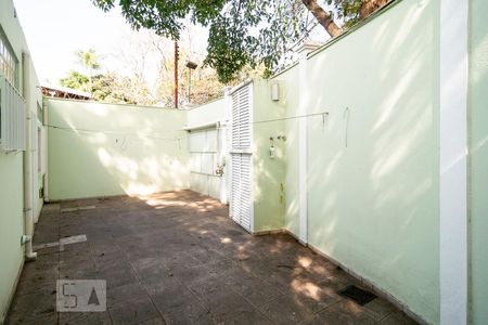 Casa à venda com 450m², 4 quartos e 3 vagasGaragem Fundo