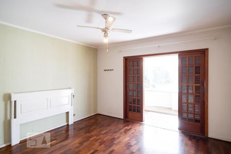 Casa à venda com 450m², 4 quartos e 3 vagasQuarto 6 - Suíte