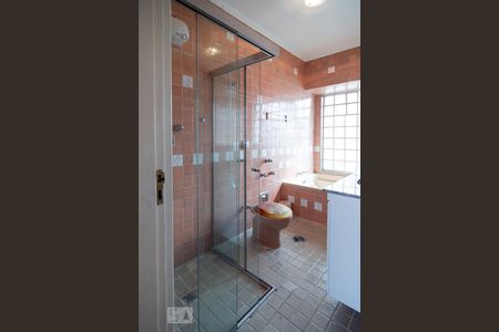 Casa à venda com 450m², 4 quartos e 3 vagasBanheiro Social - Quartos