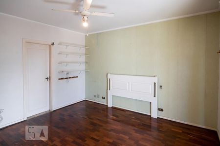 Casa à venda com 450m², 4 quartos e 3 vagasQuarto 6 - Suíte