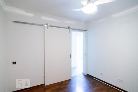 Casa à venda com 450m², 4 quartos e 3 vagasQuarto 1 - Térreo