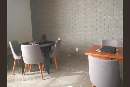 Apartamento para alugar com 34m², 2 quartos e 1 vaga Apartamento para alugar com 34m², 2 quartos e 1 vagaÁrea comum - Salão de jogos