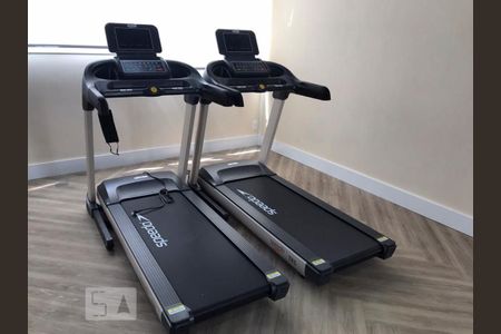 Apartamento para alugar com 34m², 2 quartos e 1 vaga Apartamento para alugar com 34m², 2 quartos e 1 vagaÁrea Comum - Academia