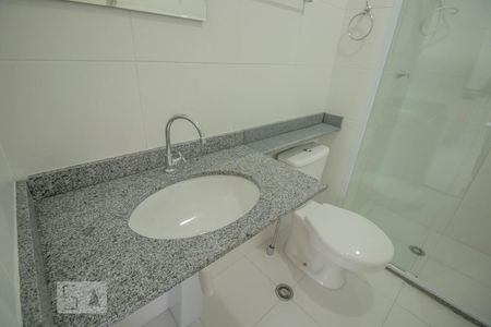 Apartamento para alugar com 34m², 2 quartos e 1 vaga Apartamento para alugar com 34m², 2 quartos e 1 vagaBanheiro