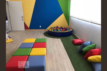 Apartamento para alugar com 34m², 2 quartos e 1 vaga