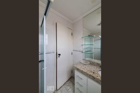 Banheiro da suíte de apartamento à venda com 3 quartos, 130m² em Vila Mariana, São Paulo