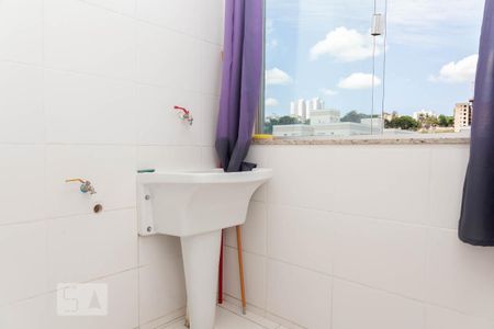 Apartamento para alugar com 70m², 3 quartos e 1 vagaÁrea de Serviço