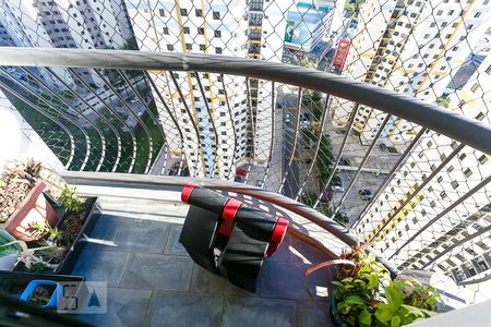 Apartamento à venda com 110m², 3 quartos e 2 vagassacada suíte 