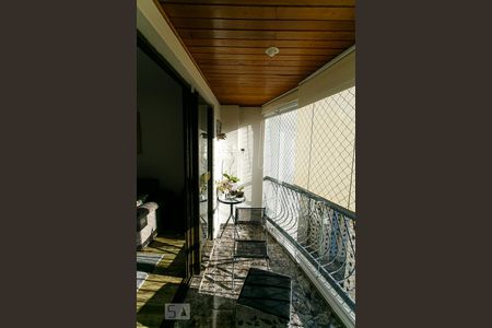 varanda  de apartamento à venda com 3 quartos, 110m² em Chácara Agrindus, Taboão da Serra