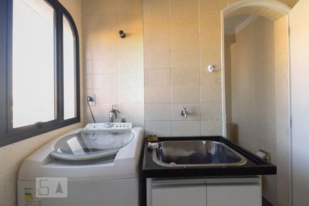 Apartamento à venda com 136m², 3 quartos e 2 vagasÁrea de serviço 