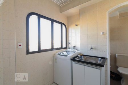Apartamento à venda com 136m², 3 quartos e 2 vagasÁrea de serviço 