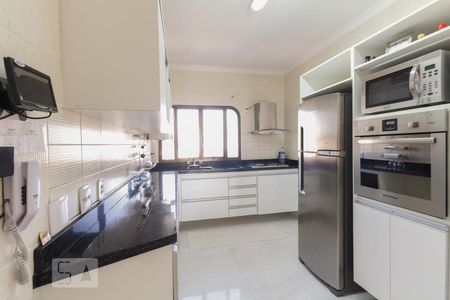Apartamento à venda com 136m², 3 quartos e 2 vagasCozinha 