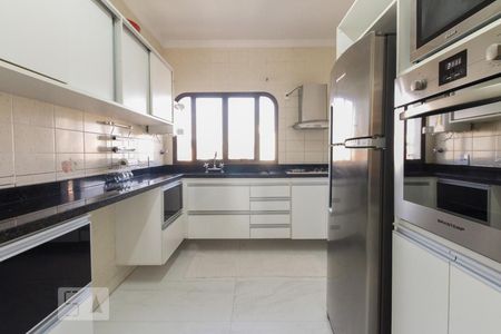 Apartamento à venda com 136m², 3 quartos e 2 vagasCozinha 
