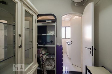 Apartamento à venda com 136m², 3 quartos e 2 vagasQuarto de serviço 