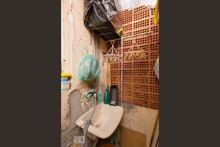 Casa de condomínio à venda com 60m², 2 quartos e 1 vagaÁrea de Serviço