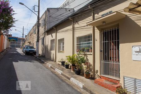 Casa de condomínio à venda com 60m², 2 quartos e 1 vagaFachada