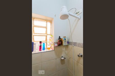 Casa de condomínio à venda com 60m², 2 quartos e 1 vagaBanheiro