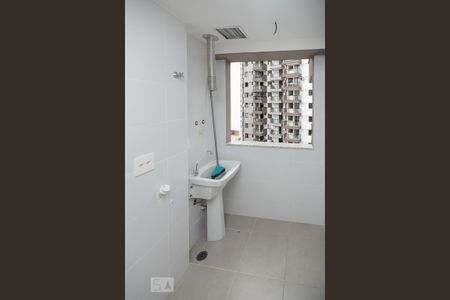 Apartamento à venda com 62m², 2 quartos e 1 vaga Apartamento à venda com 62m², 2 quartos e 1 vagaÁrea de serviço