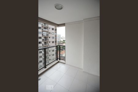 Apartamento à venda com 62m², 2 quartos e 1 vaga Apartamento à venda com 62m², 2 quartos e 1 vagaVaranda