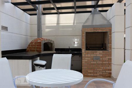 Apartamento à venda com 62m², 2 quartos e 1 vaga Apartamento à venda com 62m², 2 quartos e 1 vagaÁrea comum - Churrasqueira