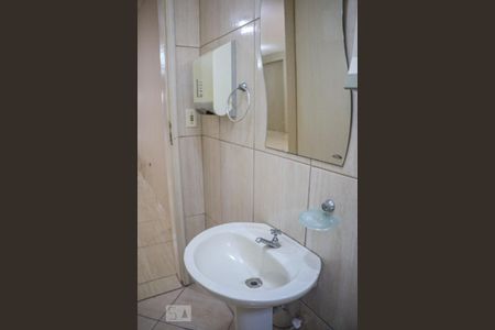 Casa à venda com 100m², 1 quarto e 1 vagaBanheiro 1