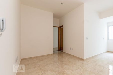 Sala  de apartamento para alugar com 2 quartos, 42m² em Vila Guilhermina, São Paulo