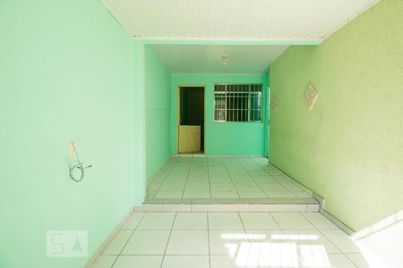 Sala de casa para alugar com 2 quartos, 70m² em Jardim Maria Estela, São Paulo