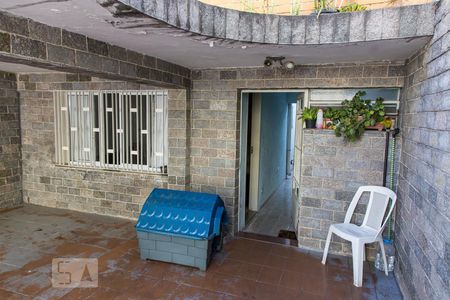 Casa à venda com 200m², 4 quartos e 2 vagasGaragem