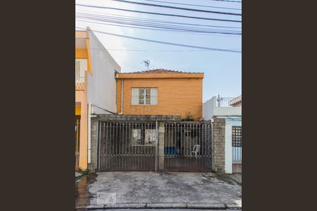 Casa à venda com 200m², 4 quartos e 2 vagasFachada