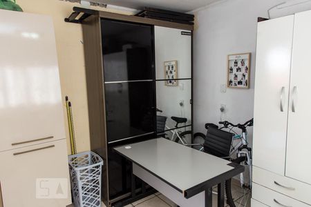 Casa à venda com 200m², 4 quartos e 2 vagasQuarto dos Fundos