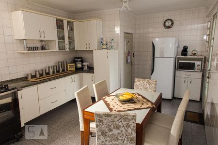 Casa à venda com 200m², 4 quartos e 2 vagasCozinha