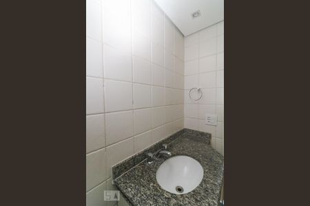 Apartamento à venda com 70m², 3 quartos e 2 vagas Apartamento à venda com 70m², 3 quartos e 2 vagasBanheiro Corredor