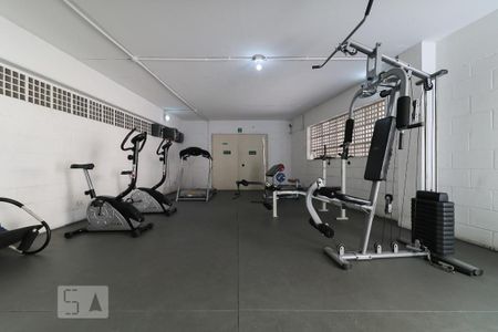 Apartamento à venda com 70m², 3 quartos e 2 vagas Apartamento à venda com 70m², 3 quartos e 2 vagasÁrea comum - Academia