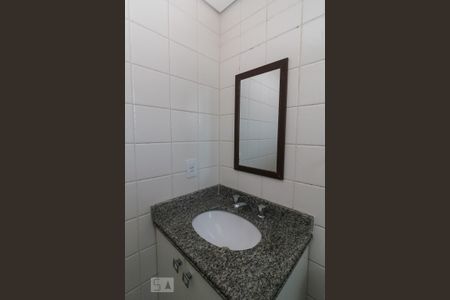 Apartamento à venda com 70m², 3 quartos e 2 vagas Apartamento à venda com 70m², 3 quartos e 2 vagasBanheiro da Suíte