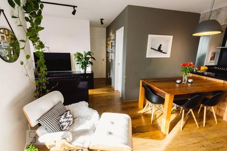 Sala de apartamento à venda com 2 quartos, 70m² em Água Branca, São Paulo