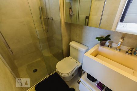 Apartamento à venda com 70m², 2 quartos e 2 vagasBanheiro da Suíte 1