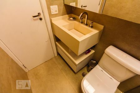 Apartamento à venda com 70m², 2 quartos e 2 vagasBanheiro 2